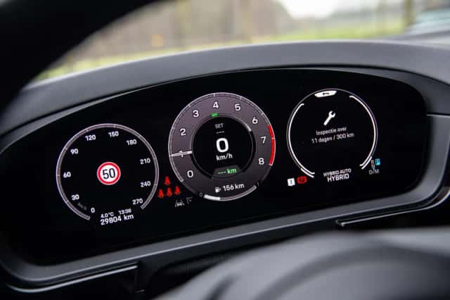 Porsche Cayenne (2024) thumbnail 6
