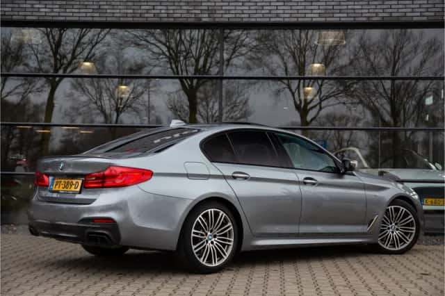 BMW 5-Serie (2017) thumbnail 2