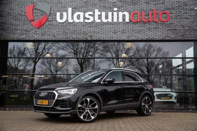 Audi Q3 (2019) thumbnail 1