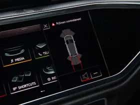Audi Q3 (2018) thumbnail 17