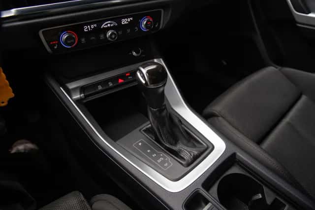 Audi Q3 (2019) thumbnail 6