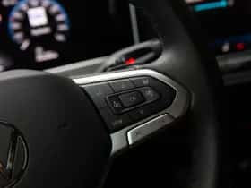 Volkswagen Passat (2024) thumbnail 11