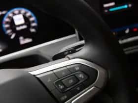 Volkswagen Passat (2024) thumbnail 12