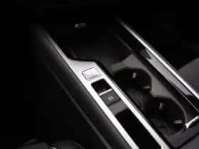 Volkswagen Passat (2024) thumbnail 24