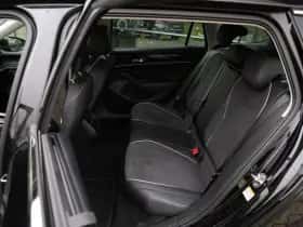 Volkswagen Passat (2024) thumbnail 10