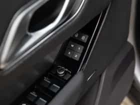 Land Rover Range Rover Velar (2022) thumbnail 22