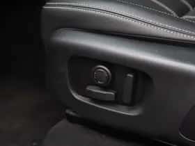 Land Rover Range Rover Velar (2022) thumbnail 24