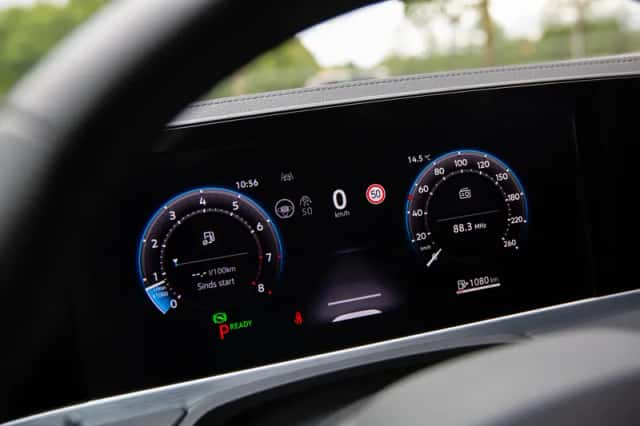 Volkswagen Passat (2025) thumbnail 5
