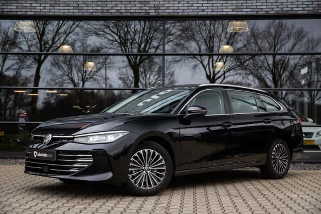 Volkswagen Passat (2025) thumbnail 6