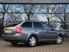 Škoda Octavia (2007) thumbnail 2
