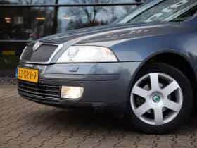 Škoda Octavia (2007) thumbnail 7