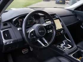Jaguar E-Pace thumbnail 5