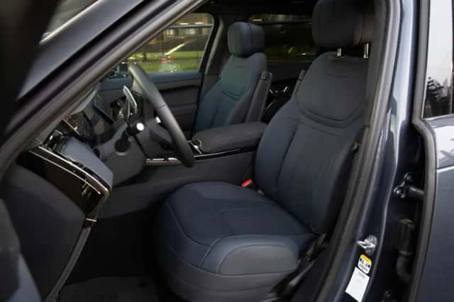 Land Rover Range Rover Sport (2023) thumbnail 4