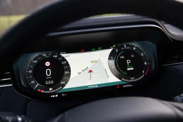 Land Rover Range Rover Sport (2023) thumbnail 6