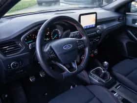 Ford Focus (2018) thumbnail 5