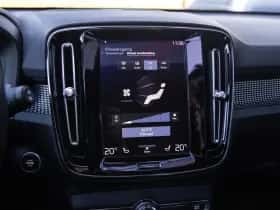 Volvo XC40 (2018) thumbnail 17