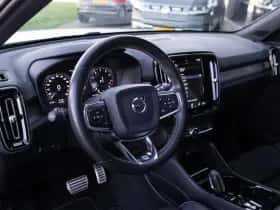 Volvo XC40 (2018) thumbnail 5