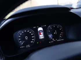 Volvo XC40 (2018) thumbnail 6