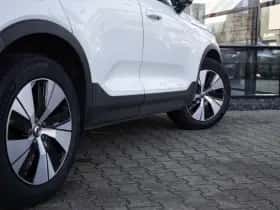 Volvo XC40 (2018) thumbnail 10