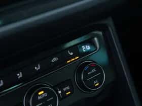 Volkswagen Tiguan (2017) thumbnail 17