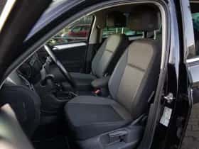 Volkswagen Tiguan (2017) thumbnail 3