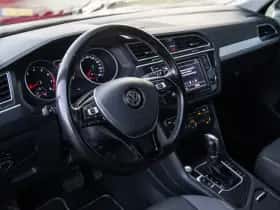 Volkswagen Tiguan (2017) thumbnail 4