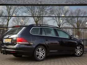 Volkswagen Golf (2009) thumbnail 2