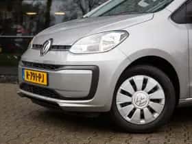 Volkswagen Up! (2020) thumbnail 8