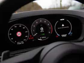 Porsche Cayenne (2023) thumbnail 14