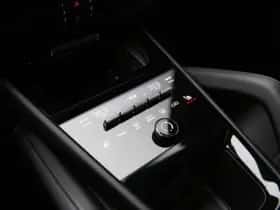 Porsche Cayenne (2023) thumbnail 36