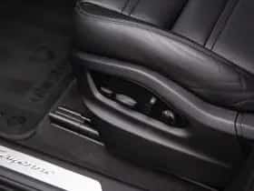 Porsche Cayenne (2023) thumbnail 41