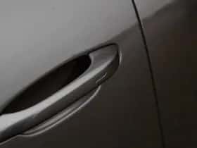 Porsche Cayenne (2023) thumbnail 48