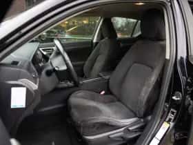 Lexus CT (2010) thumbnail 4