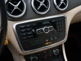 Mercedes-Benz GLA (2015) thumbnail 13