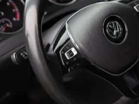Volkswagen Golf (2017) thumbnail 5