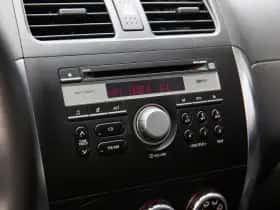 Suzuki SX4 (2006) thumbnail 12