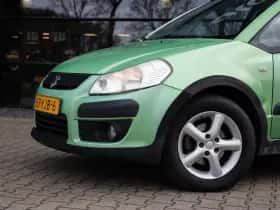 Suzuki SX4 (2006) thumbnail 8