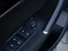 Volkswagen Touran (2018) thumbnail 28