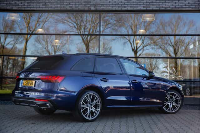 Audi A4 (2020) thumbnail 2