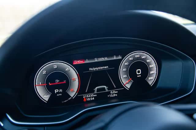 Audi A4 (2020) thumbnail 5