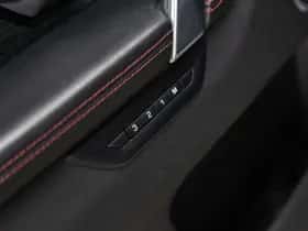 Land Rover Discovery Sport (2020) thumbnail 24