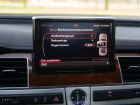 Audi A8 (2010) thumbnail 19