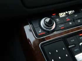 Audi A8 (2010) thumbnail 21
