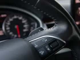 Audi A8 (2010) thumbnail 23