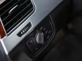 Audi A8 (2010) thumbnail 27