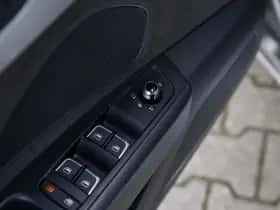 Audi A8 (2010) thumbnail 28