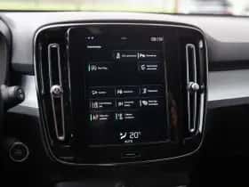 Volvo XC40 (2018) thumbnail 12