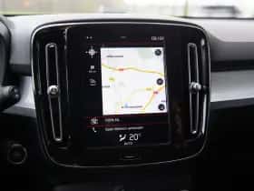 Volvo XC40 (2018) thumbnail 14