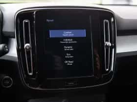 Volvo XC40 (2018) thumbnail 17
