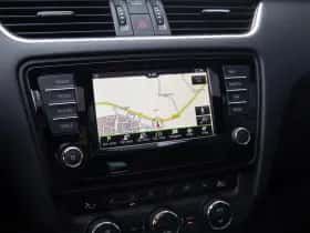 Škoda Octavia (2015) thumbnail 15